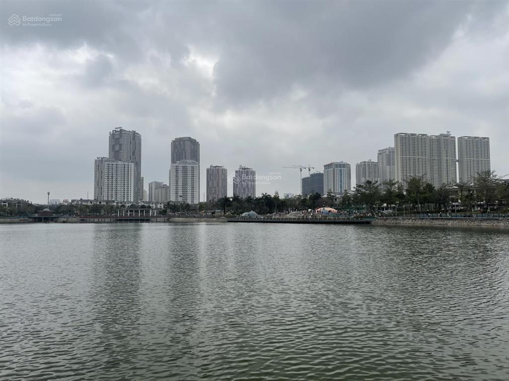 Cần bán căn biệt thự lô góc 240m²  khu đt dương nội, vị trí đẹp kinh doanh tốt 39 tỷ  0989 325 ***