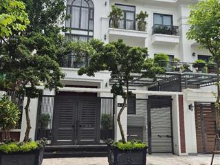 Bán gấp 2 căn biệt thự giá tốt nhất thị trường  khu đt dương nội  0989 325 ***