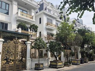 Bán gấp để trả bank  bt an khang 200m2 full nội thất cao cấp, hơn 40 tỷ kđt dương nội  0989 325 ***