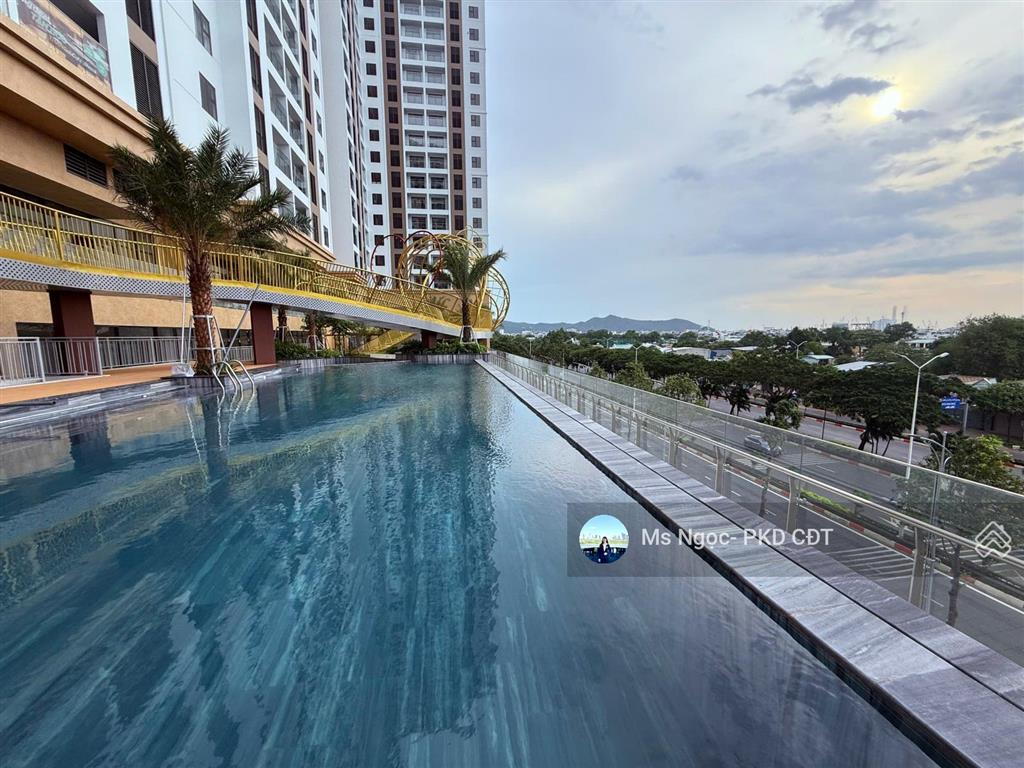 Bán căn hộ centre point 3pn góc đông nam, 103m2, nhận nhà vào ở ngay được