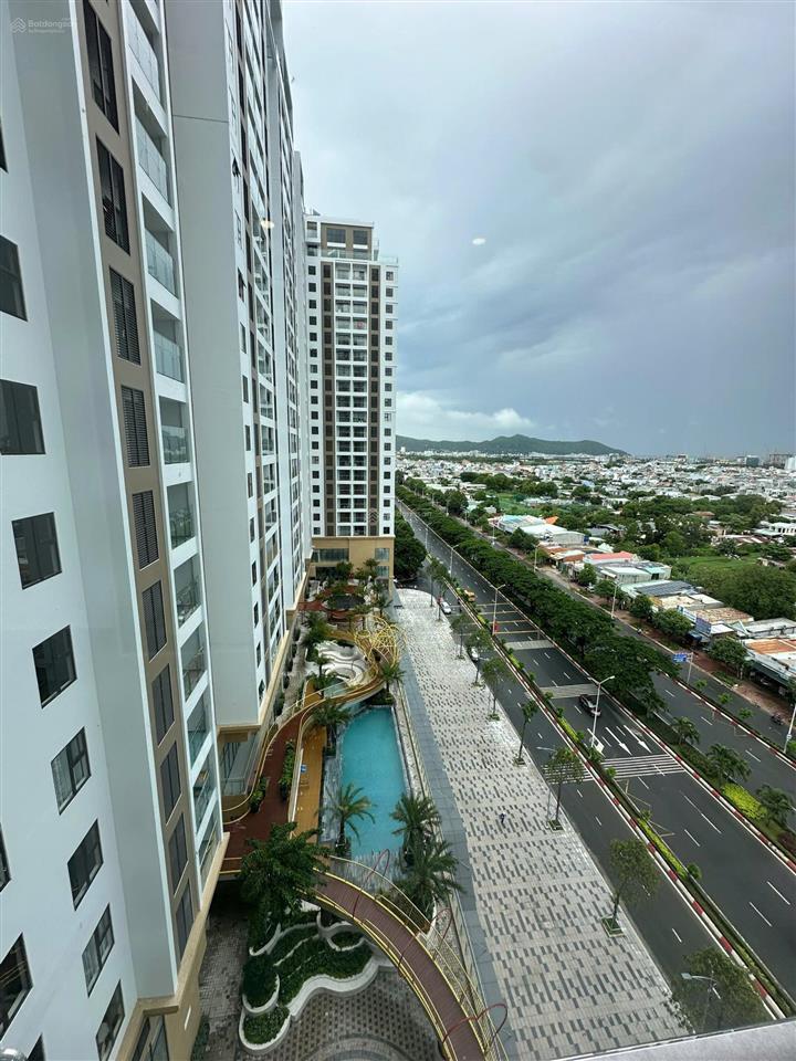 Vung tau centre point, giá 4.3 tỷ tl, 84m2, full nội thất, tầng 11, 2pn2wc