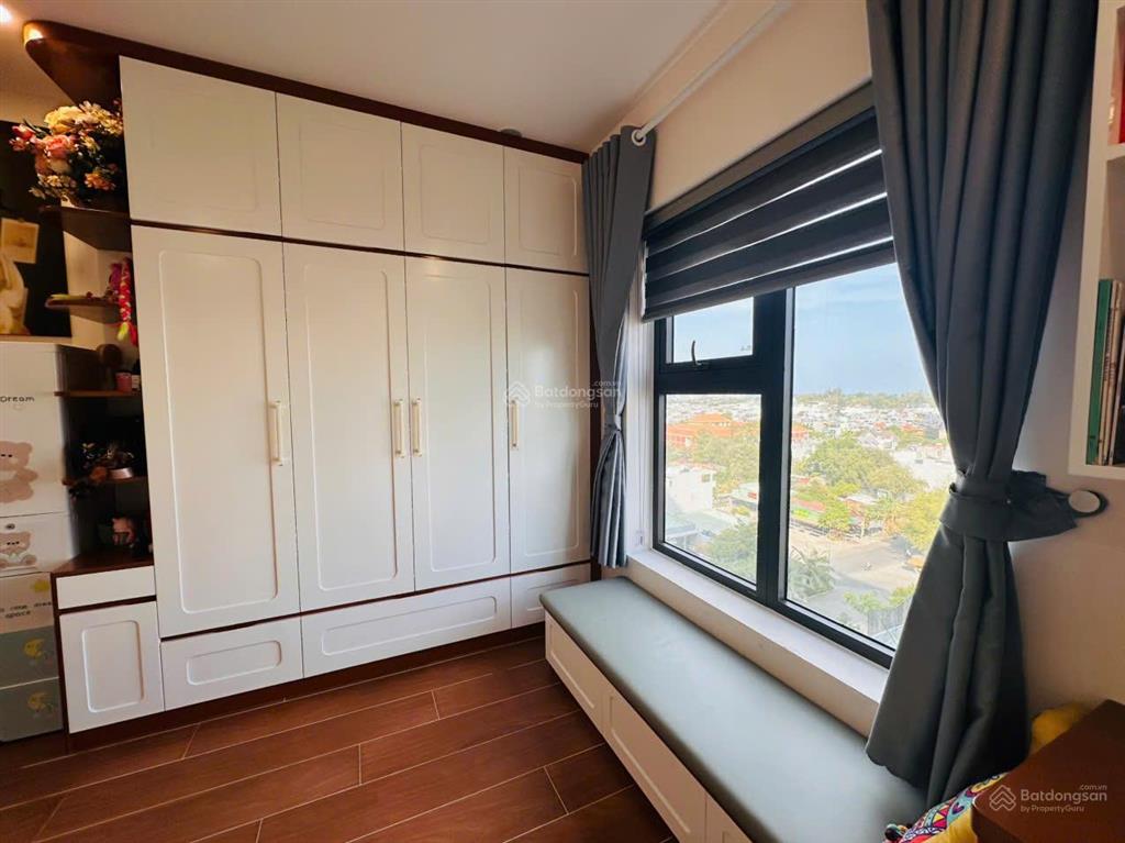 Bán căn hộ vung tau centre point, đầy đủ nội thất, 2pn2wc, giá 3,7 tỷ, hướng đông nam