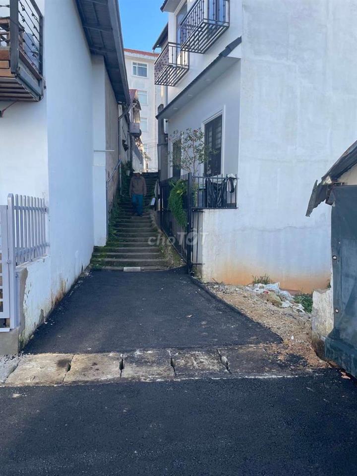 BÁN NHÀ 2MT ĐƯỜNG TRẦN PHÚ PHƯƠNG XUÂN HƯƠNG TP ĐÀ LAT 