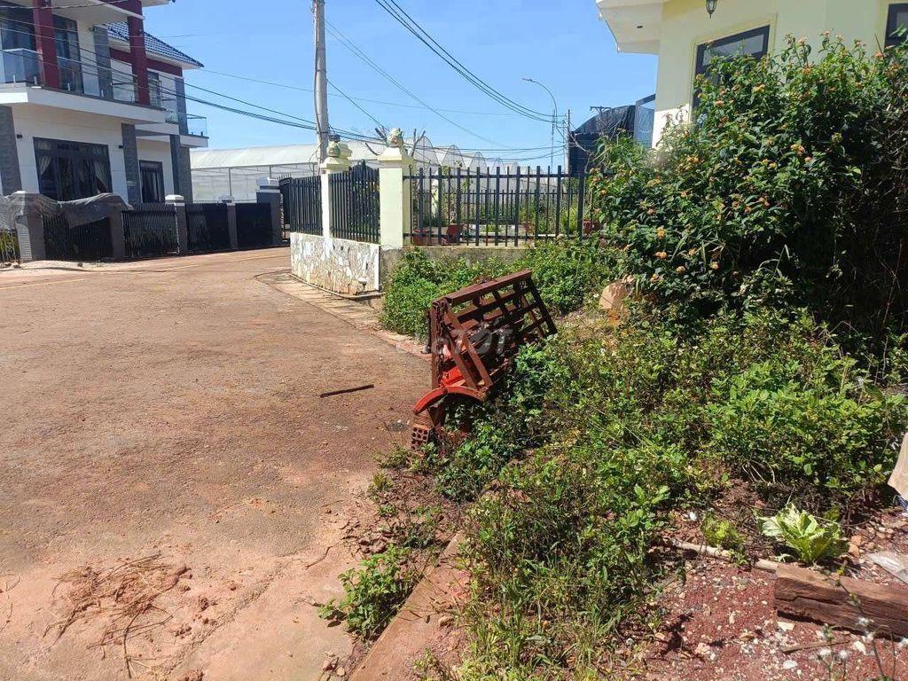 BÁN LÔ ĐẤT 2 MT SỔ HỒNG RIÊNG XD KHU QH 