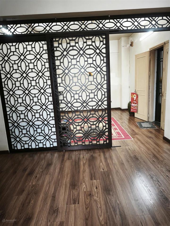 Chính chủ cần bán gấp căn hộ 73m tại việt hưng
