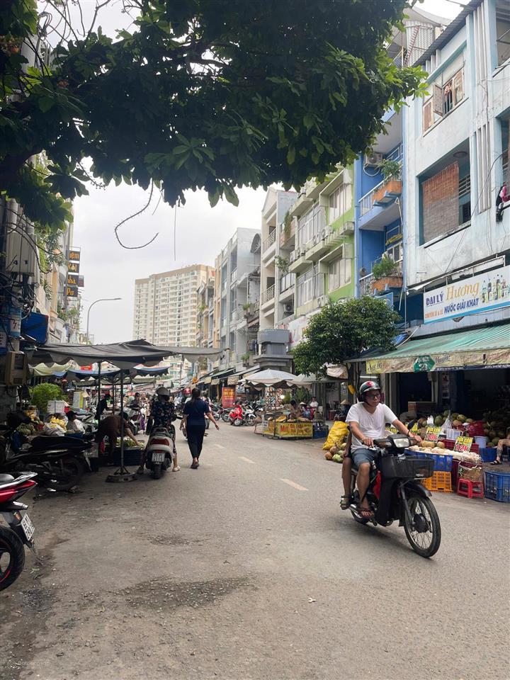 Bán nhà mặt tiền 33 tân sơn hòa phường 2 quận tân bình  0968 111 ***