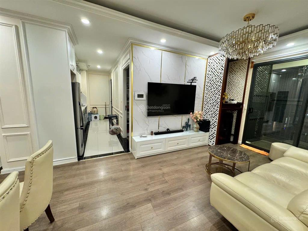 Chủ nhà rời hà nội cần bán căn 82m2 imperia minh khai full nội thât mới cứng hướng đông nam