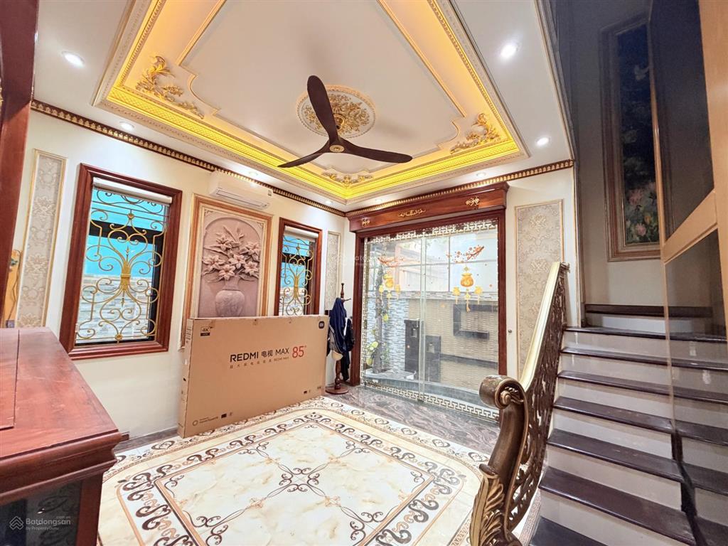 Chính chủ gửi bán bt đơn lập góc paris 247m2 full nội thất có thang máy vinhomes imperia. 39.2 tỷ