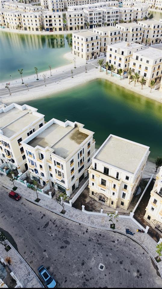 Bán gấp bt song lập view hồ hoàng gia vũ yên 186m giá 12,550 tỷ. đẹp không lỗi lầm