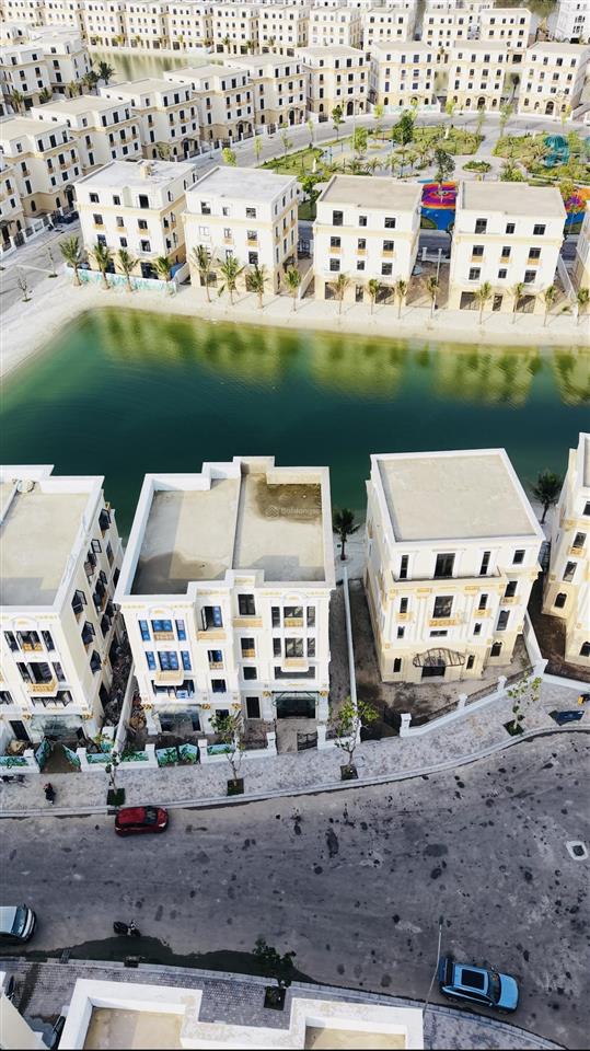 Bán gấp bt song lập view hồ hoàng gia vũ yên 186m giá 12,550 tỷ. đẹp không lỗi lầm