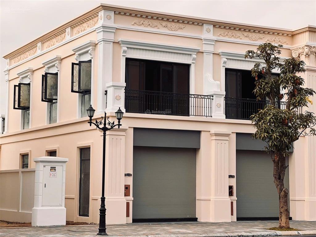 Bí tiền bán gấp căn shophouse 90m view hồ + sân golf vũ yên giá 5,99 tỷ
