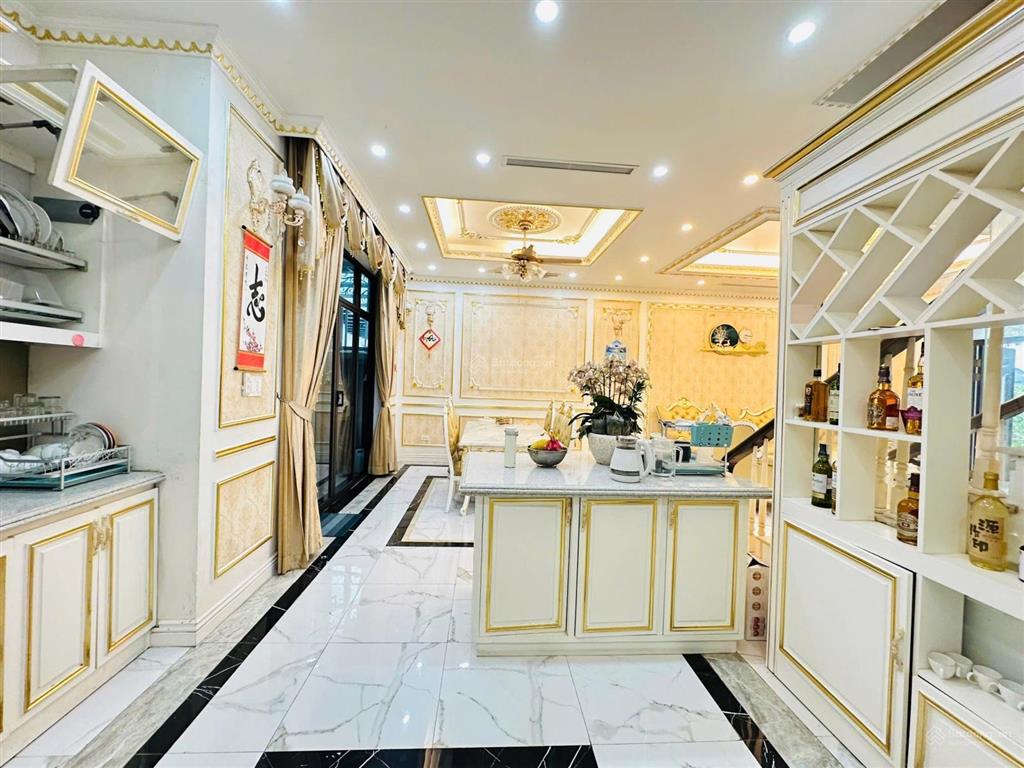 Bán gấp liền kề venice 96m2 vinhomes imperia full nội thất rất đẹp! sổ đỏ lâu dài