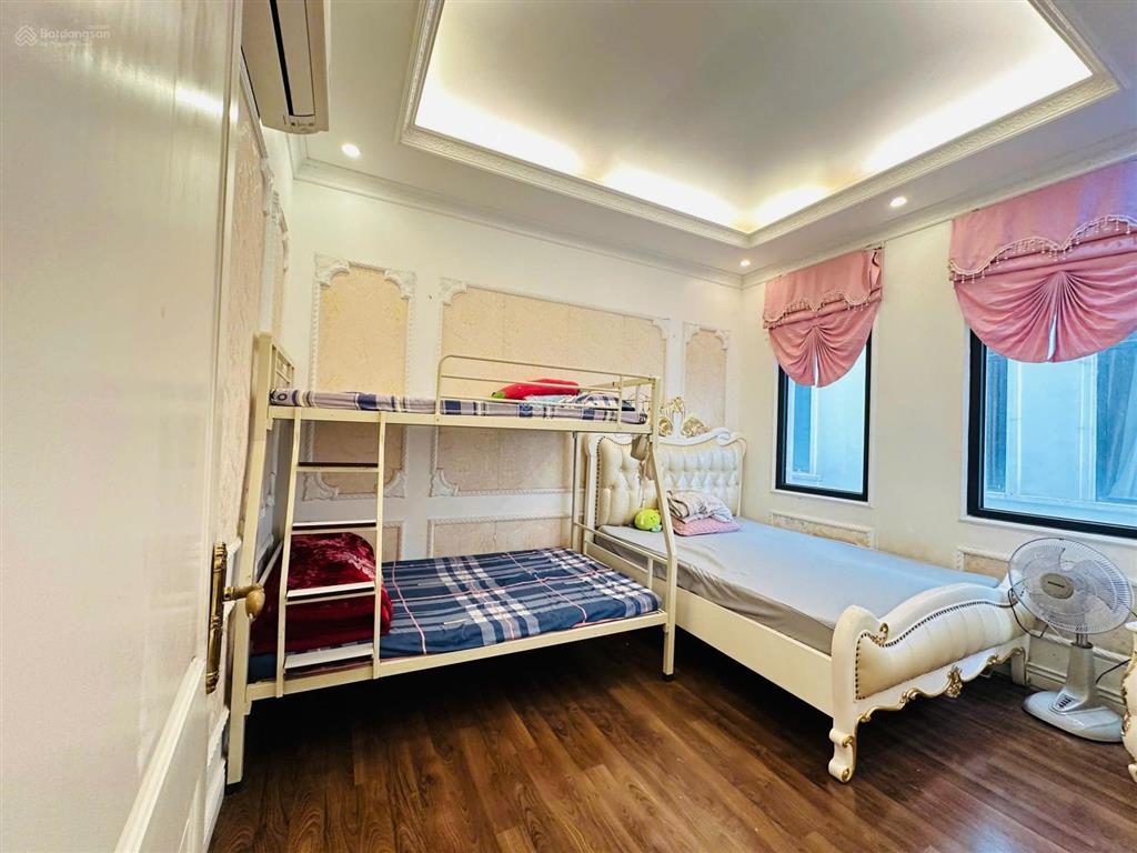 Bán gấp liền kề venice 96m2 vinhomes imperia full nội thất rất đẹp! sổ đỏ lâu dài