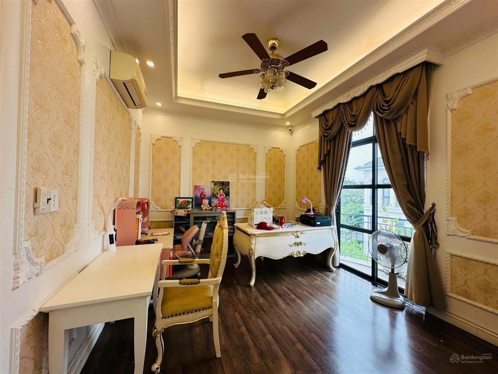 Bán gấp liền kề venice 96m2 vinhomes imperia full nội thất rất đẹp! sổ đỏ lâu dài