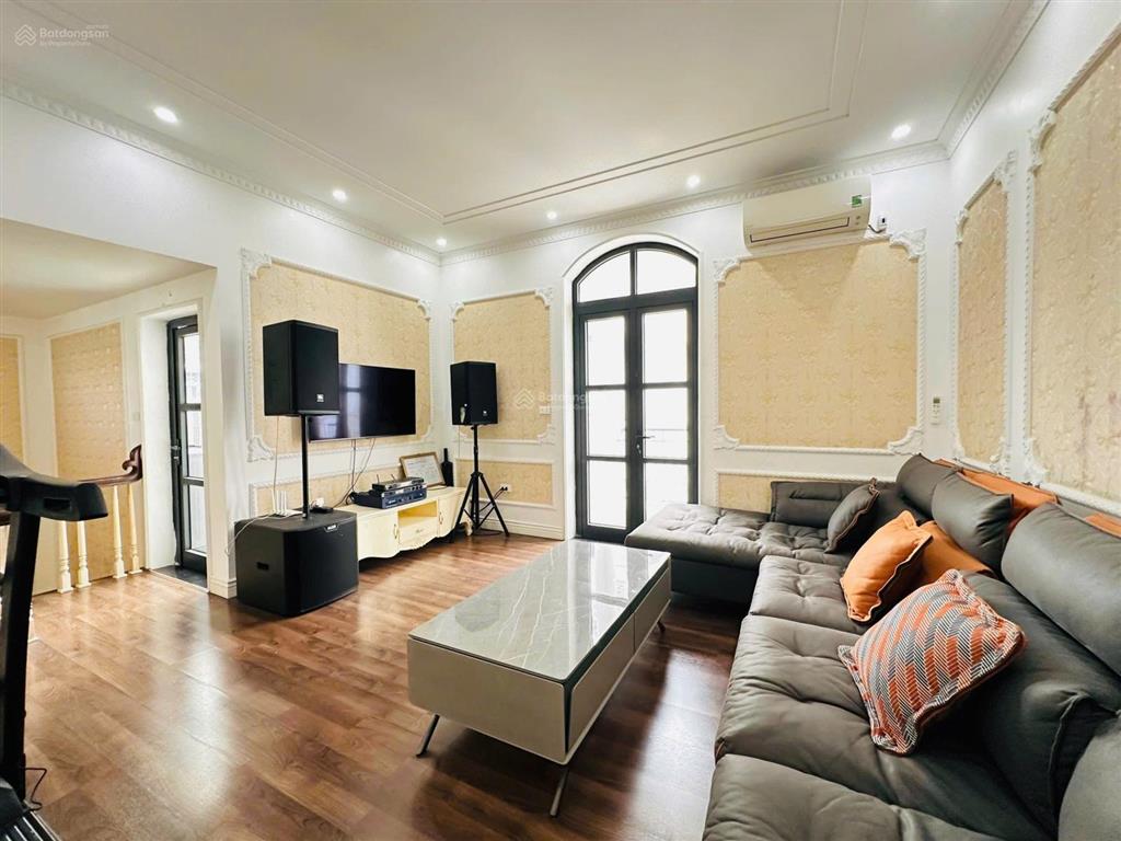 Bán gấp liền kề venice 96m2 vinhomes imperia full nội thất rất đẹp! sổ đỏ lâu dài