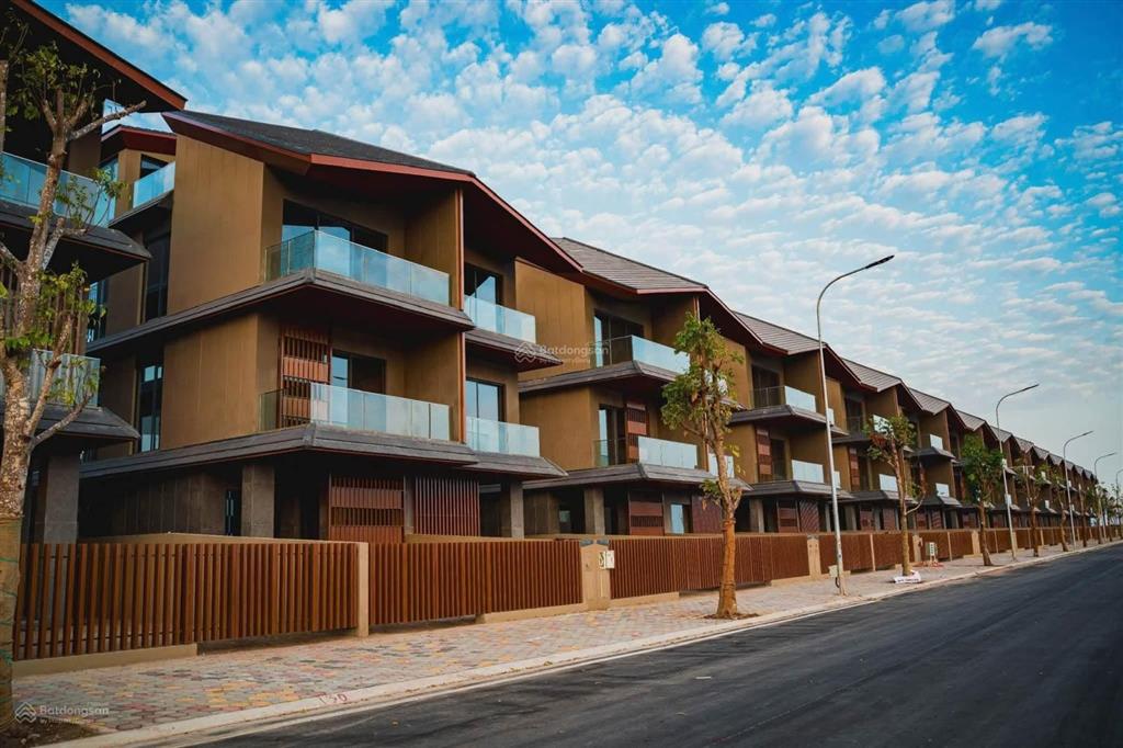 Chuyển nhượng bt song lập miyabi vũ yên view hồ 231m2 giá 15.2 tỷ bao sang tên