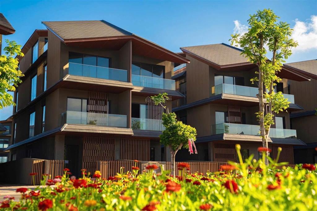 Chuyển nhượng bt song lập miyabi vũ yên view hồ 231m2 giá 15.2 tỷ bao sang tên