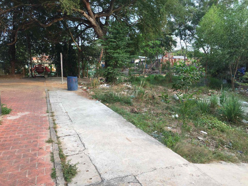 phòng trọ nhỏ ngay nhà thi đấu trường ĐH Nông Lâm