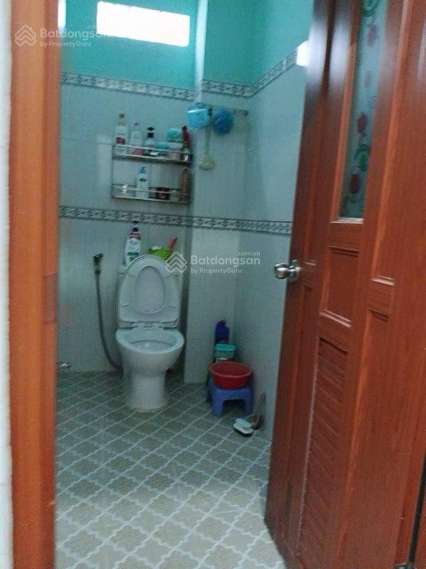 Nhà q12 chủ quyền riêng hẻm ô tô thông 1/ thạnh xuân 33 sát chợ thạnh xuân, 1 lầu 2pn, 3wc.