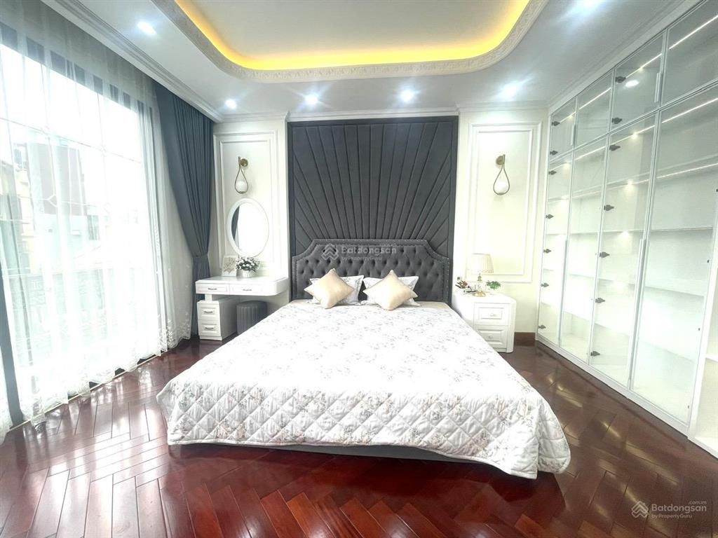 Bán nhà ngay chợ văn phú, kinh doanh cực tốt, dt 55m2 7 tầng thang máy, full nội thất, về ở ngay