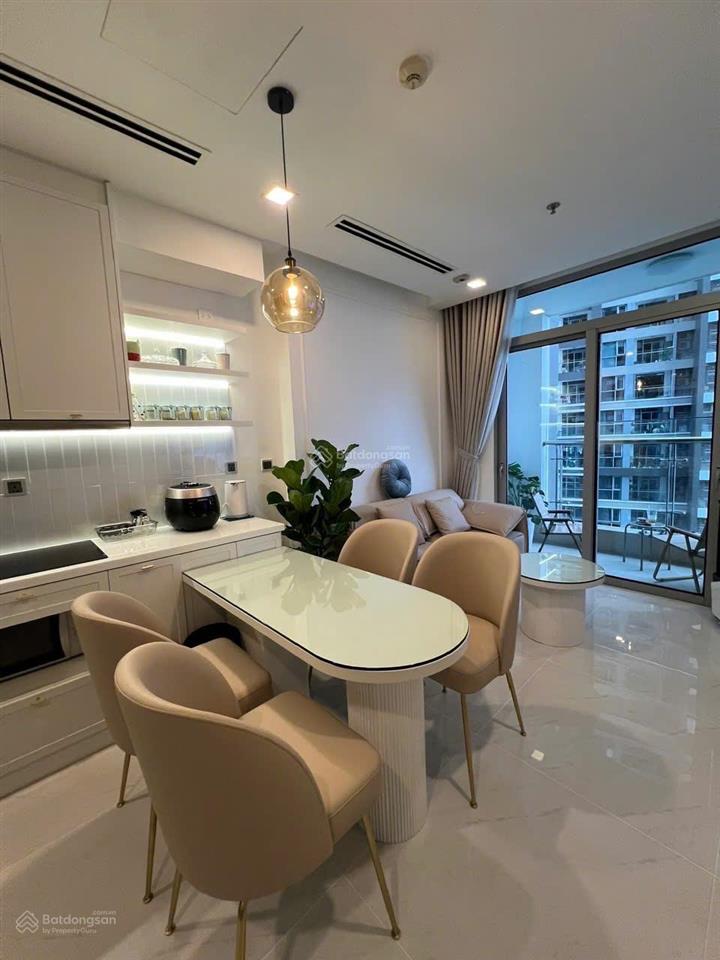Chính chủ bán căn hộ 71m2 2pn view sông, công viên tuyệt đẹp, giá chỉ 10,5 tỷ bao thuế phí