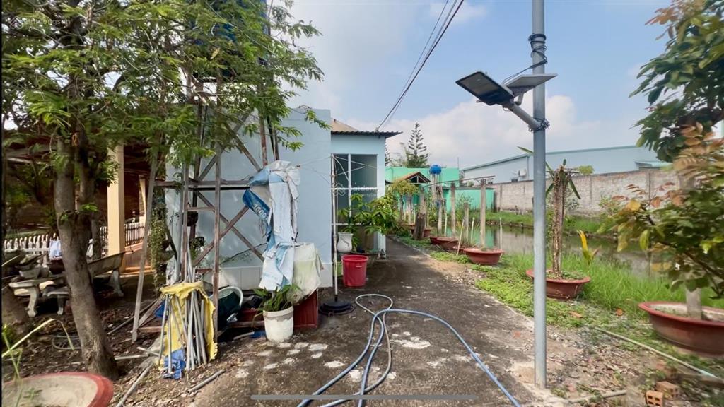 Bán biệt thự lớn mặt tiền đường tỉnh lộ đt 826, xã mỹ lệ, cần đước, long an, tây ninh gần 3000m2