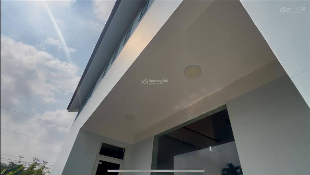 Bán biệt thự lớn mặt tiền đường tỉnh lộ đt 826, xã mỹ lệ, cần đước, long an, tây ninh gần 3000m2