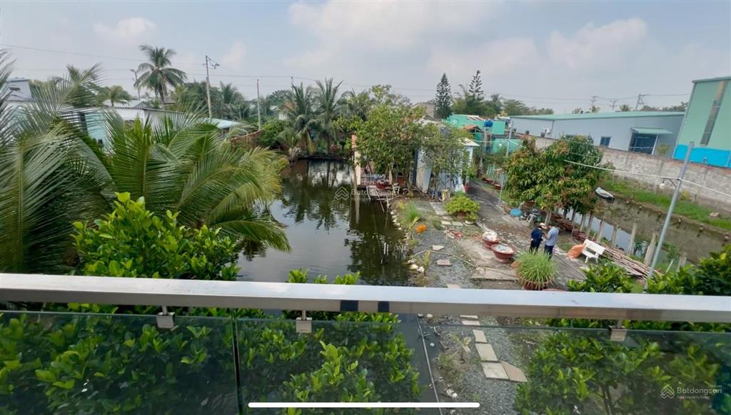 Bán biệt thự lớn mặt tiền đường tỉnh lộ đt 826, xã mỹ lệ, cần đước, long an, tây ninh gần 3000m2