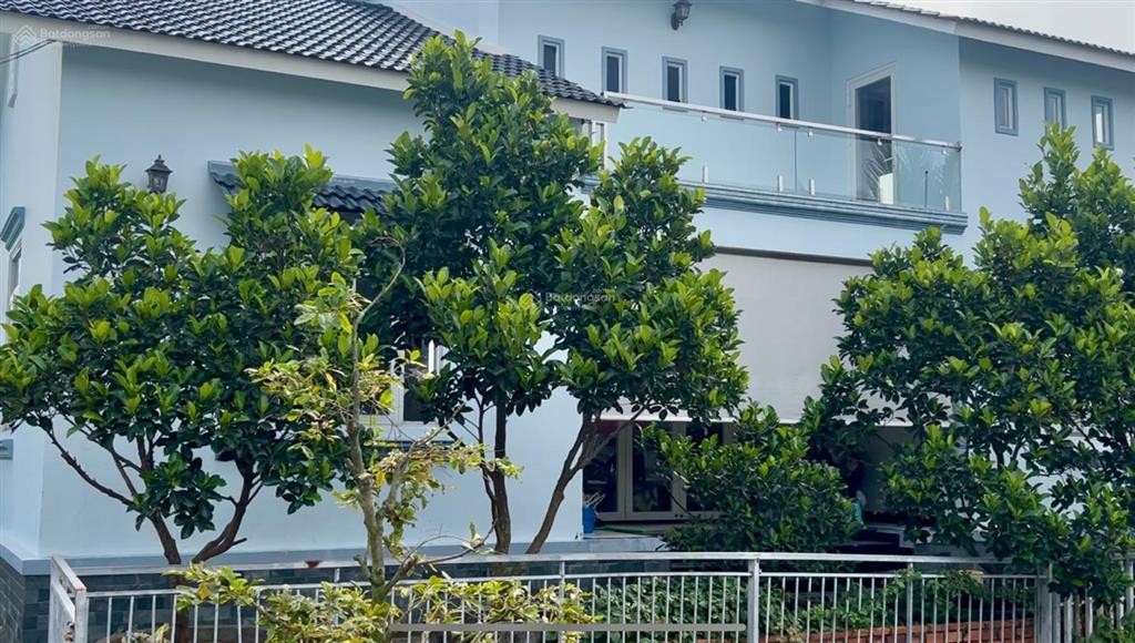 Bán biệt thự lớn mặt tiền đường tỉnh lộ đt 826, xã mỹ lệ, cần đước, long an, tây ninh gần 3000m2