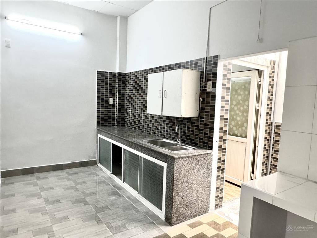 (giảm 100tr còn 3.79 tỷ) chính chủ bán nhà dòng tiền  hẻm 2 xe hơi 106.3m2 thổ cư ngay chợ phú thọ