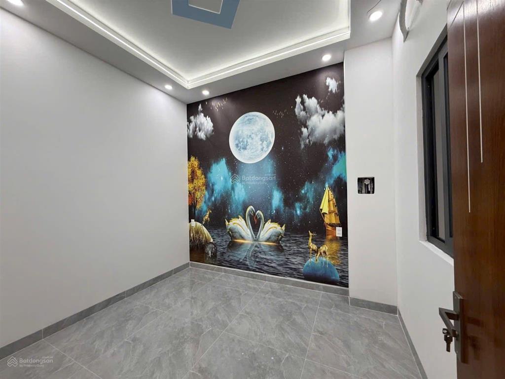 Nhà phường tân đông hiệp  tp dĩ an vị trí ngay chợ thông dụng, công ty kính nổi