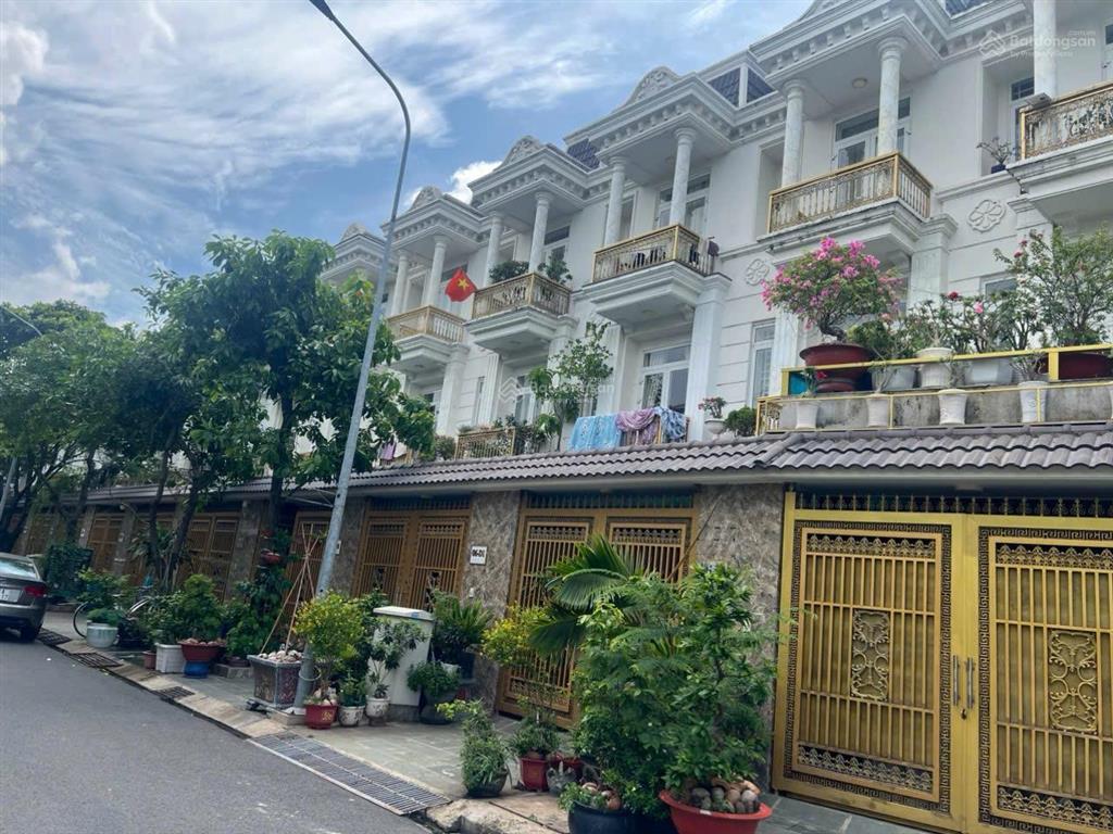 Nhà sổ hoàn công phường đông hoà  tp dĩ an kdc hoàng hùng