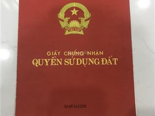Bán lô đất ngay mẫu giáo trung ương đường liên phường, giá 63 triệu/m2