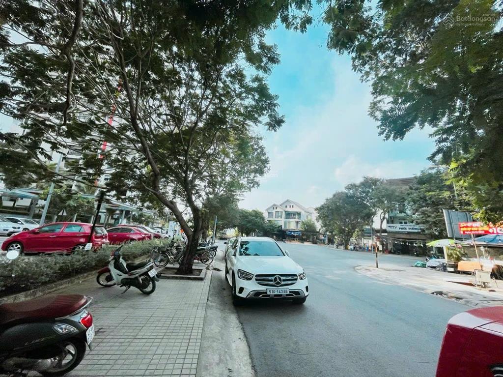 Cần bán lô đất biệt thự đơn lập ngang 11m khu dân cư khang an, giá 69 triệu/m2