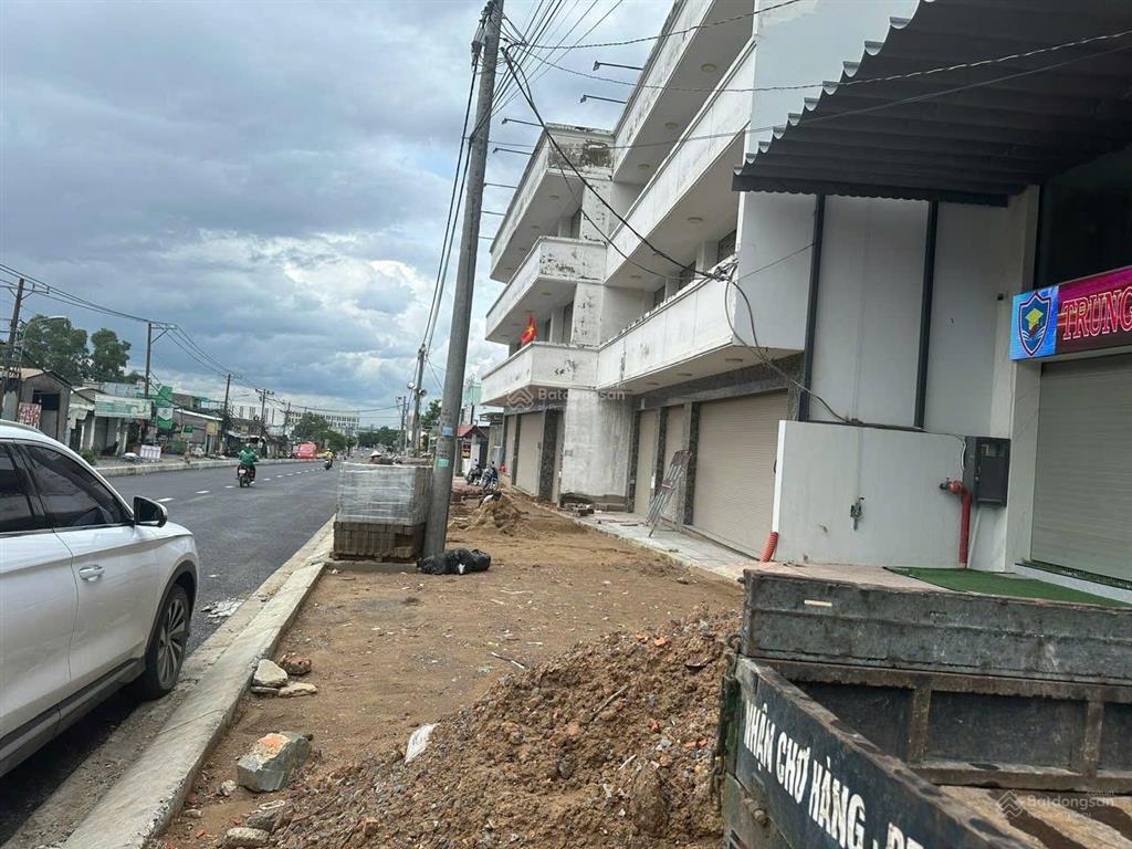 Bán nhanh 156m2 ngang 6,36m mặt tiền đường hoàng hữu nam, quận 9 giá 17,2 tỷ