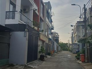 Bán nhanh nhà 1 trệt 2 lầu 90m đất đường 835 bưng ông thoàn giá 10 tỷ / ngang 5m