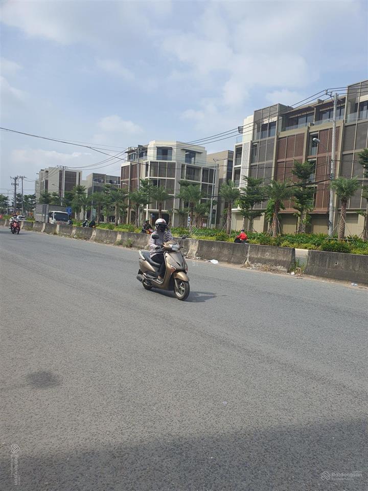 Chính chủ gửi bán lô 378m trục 12m gần nguyễn duy trinh quận 9 giá tốt 63 tr/m2