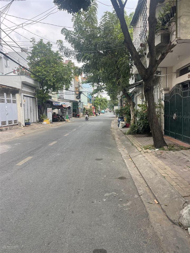 Cần bán nhanh 140m đất mặt tiền đường 185 phước long b quận 9 ngang 5m giá tốt