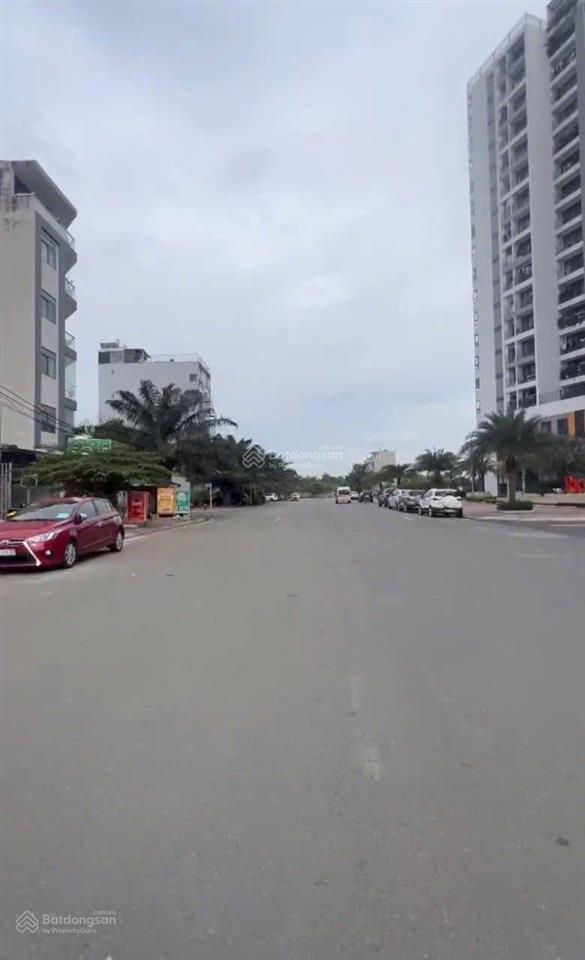 Cần bán nhanh 120m2 ngang 5,5m ngay cổng vào khu chung cư ricca đường gò cát giá tốt