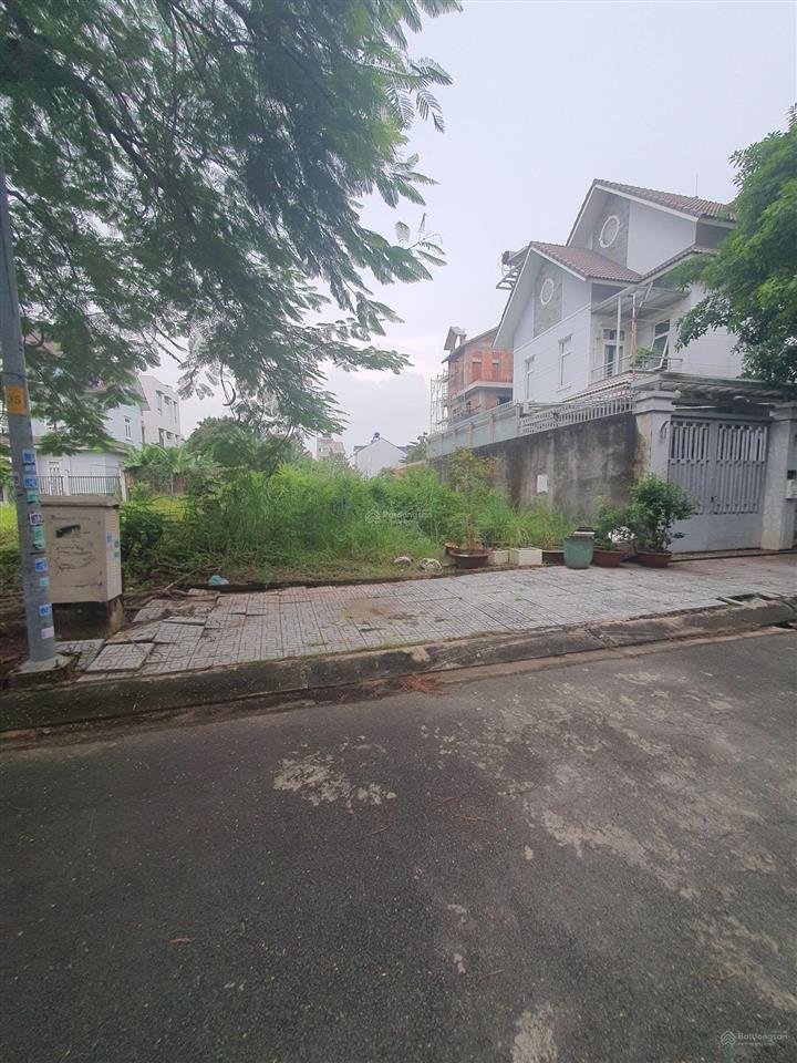 Bán nhanh 200m2 khu khang an phú hữu quận 9, trục thông 12m, giá tốt ( sát công viên , sông )