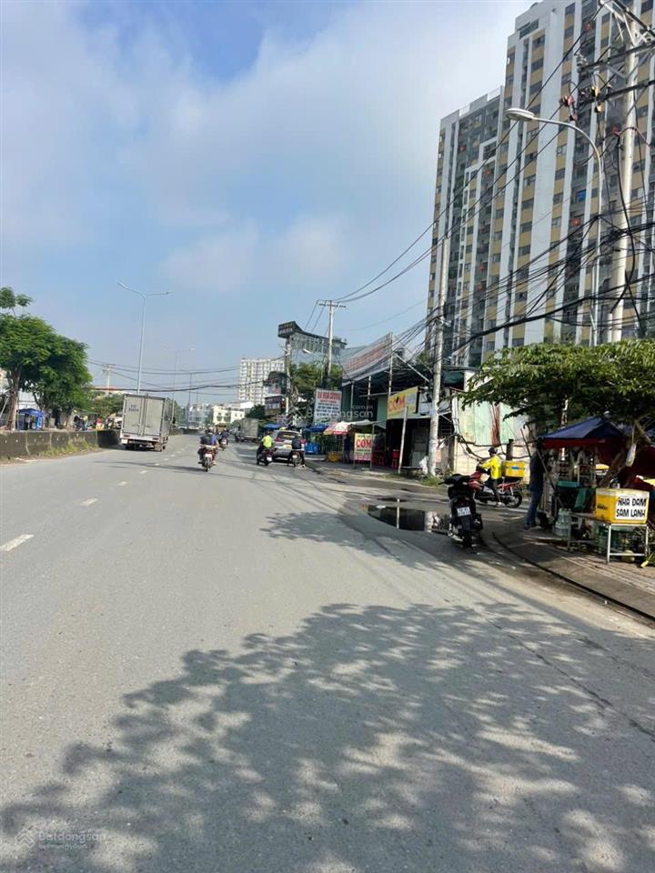 Chủ cần bán nhanh nhà phố 5x18m đối diện công viên merita khang điền đường liên phường