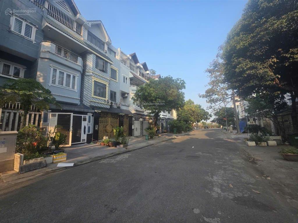 Bán căn nhà 144m trục đường 16m khu dân cư khang an giá 15 tỷ ( sổ sẵn )