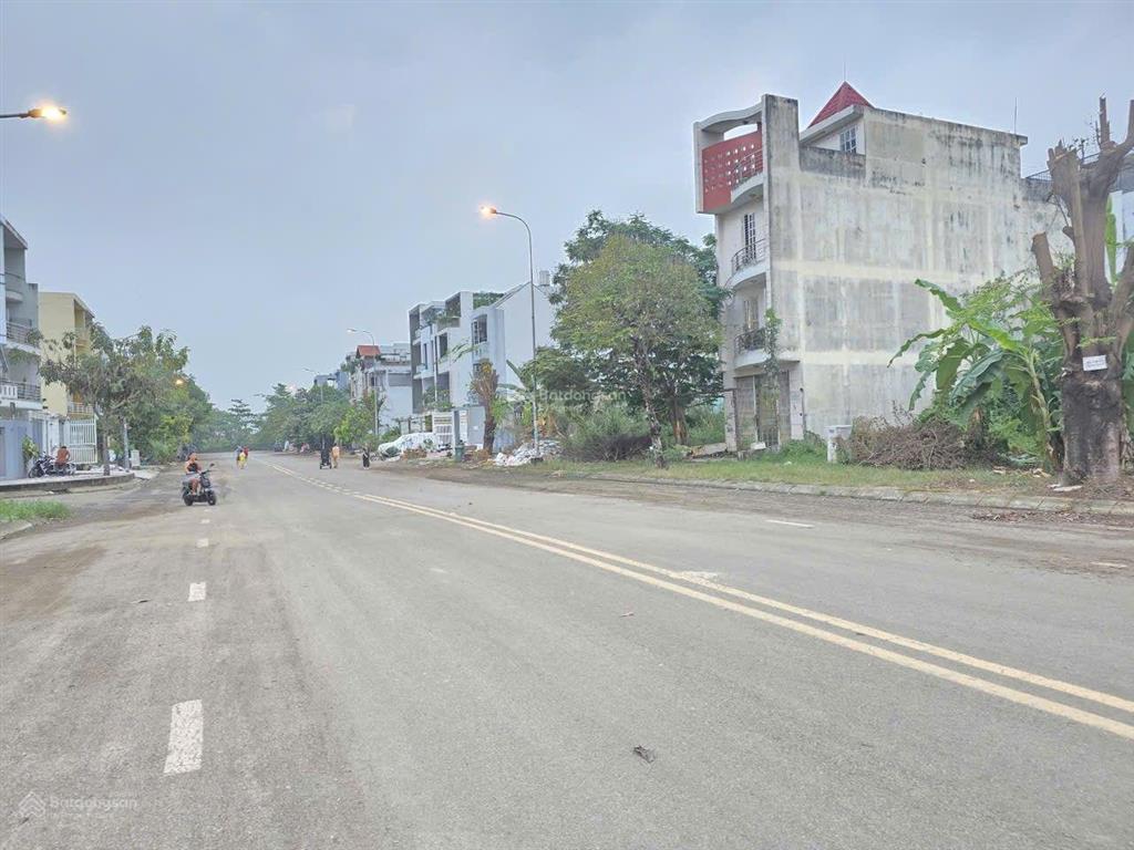 Chính chủ bán lô đất trục đường d1 rộng 25m khu nam long giá tốt nhất