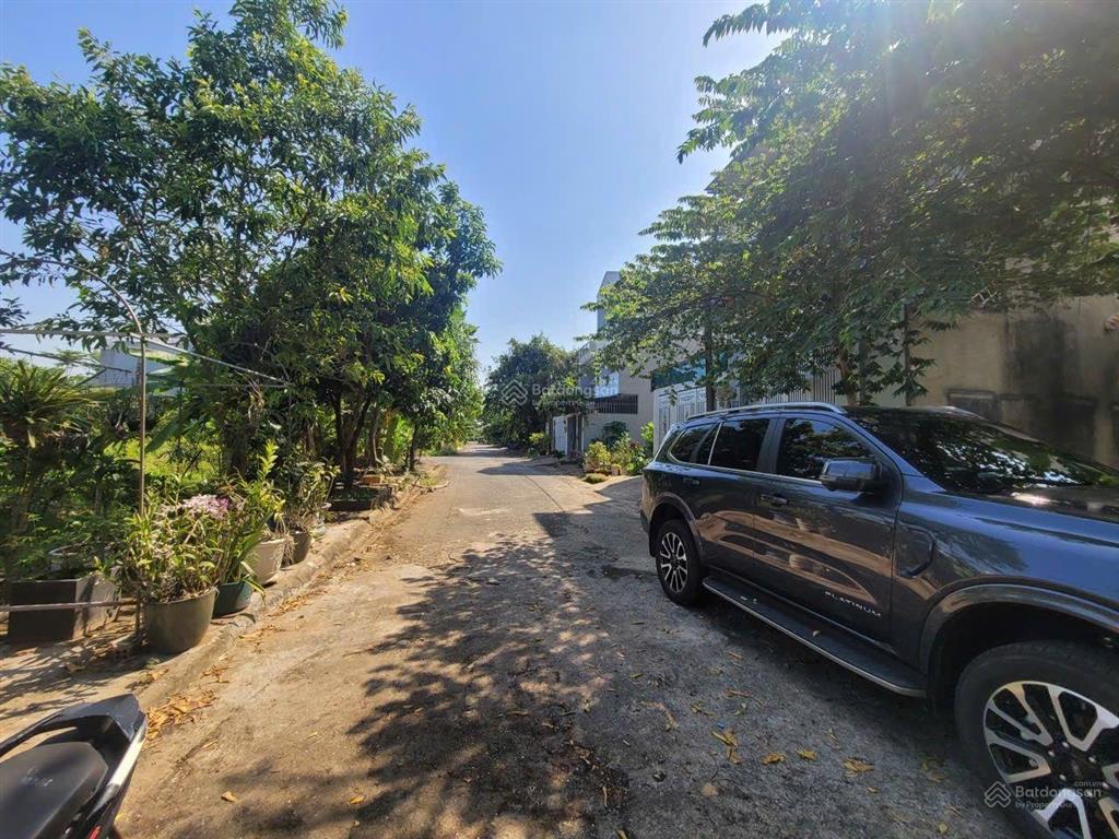 Cần bán lô đất 5x20m khu bưng ông thoàn giá 4.7 tỷ (gần villa park)