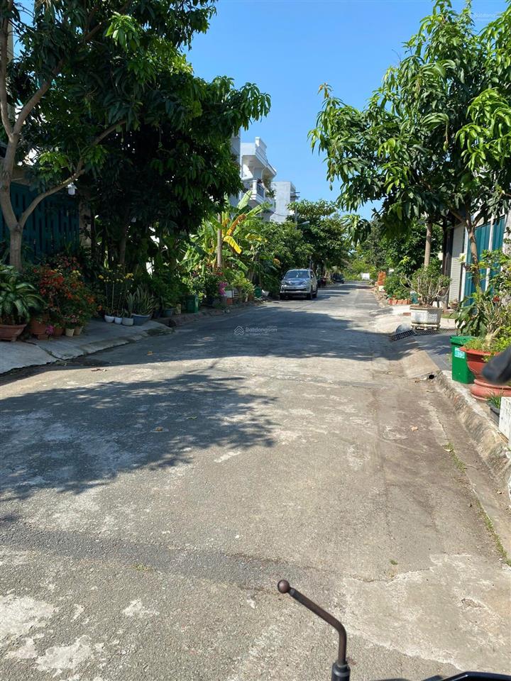 Cần bán lô đất 5x20m khu bưng ông thoàn giá 4.7 tỷ (gần villa park)