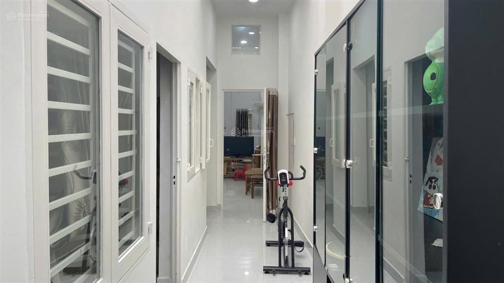 Bán nhanh nhà cấp 4 kiên cố 107m2 ngang 5m đường 14m khu phước bình quận 9 giá tốt
