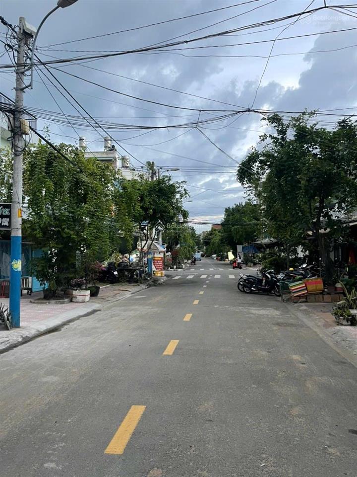 Bán nhanh nhà cấp 4 kiên cố 107m2 ngang 5m đường 14m khu phước bình quận 9 giá tốt