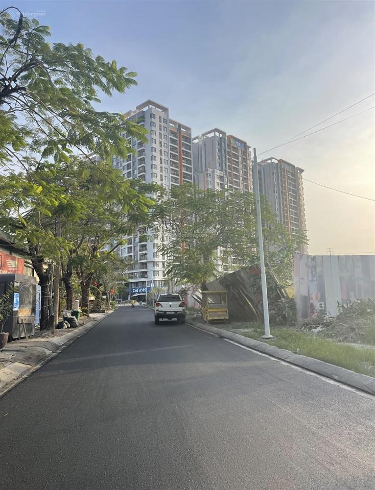 Bán nhanh nhà phố 1 trệt 2 lầu khang điền đường liên phường quận 9 giá tốt