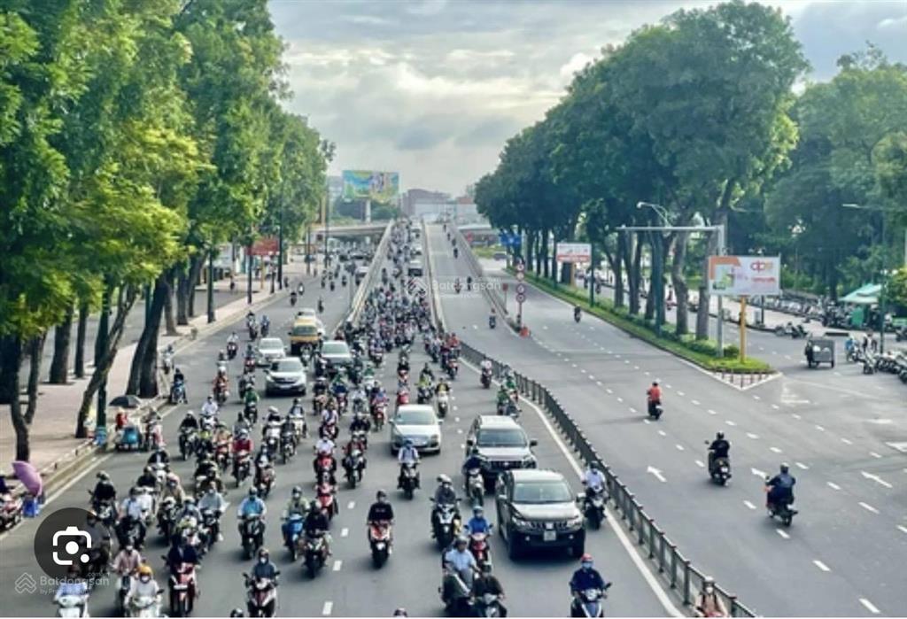 Chủ cần bán nhanh 76,4m mặt tiền đường phạm văn đồng quận gò vấp cũ giá tốt