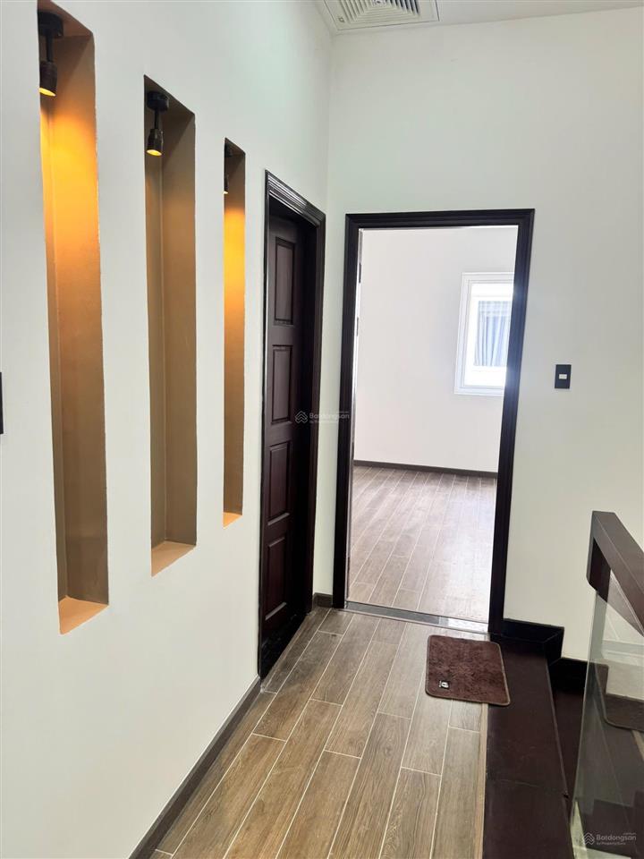 Chính chủ cần bán nhanh căn hộ dịch vụ khu liên phường, giáp global city, quận 2, giá tốt